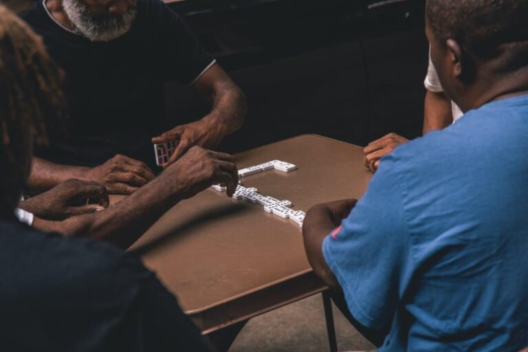 Understanding the Difference between Independent and Assisted Living Services